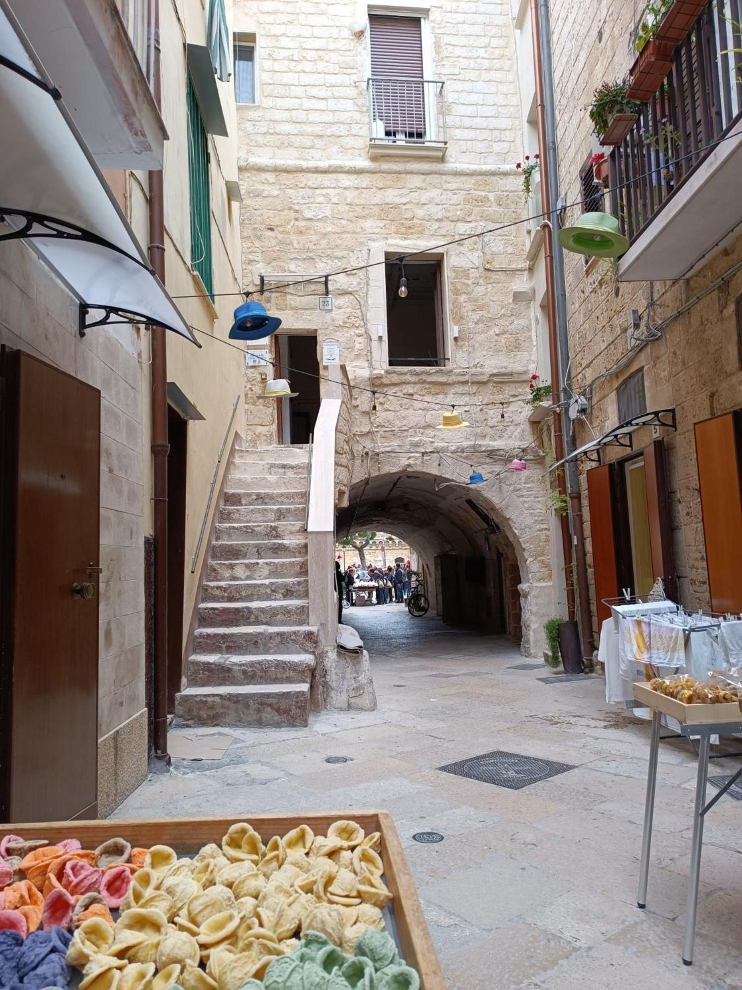 Dimora Arco - Old Town Couette-café *